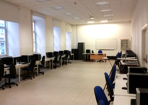 Laboratorio di informatica della sede di Via Diaz