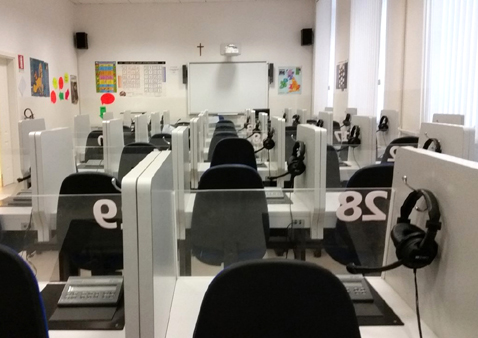 Laboratorio di lingue della sede di Via Diaz